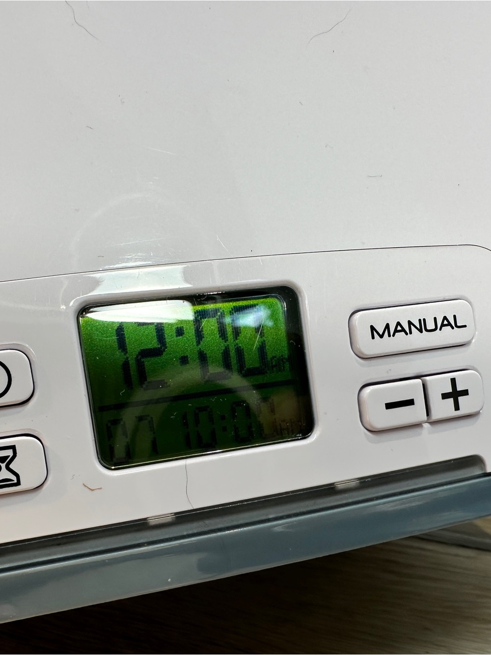 SoClean 2 Machine SC1200 complete with box - preowned - Picture 11 of 12